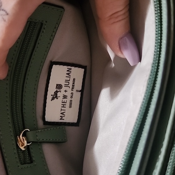 Mathew and Julian crossbody purse - Picture 4 of 4